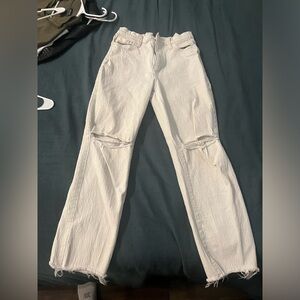 Universal Threads White Crop Jean